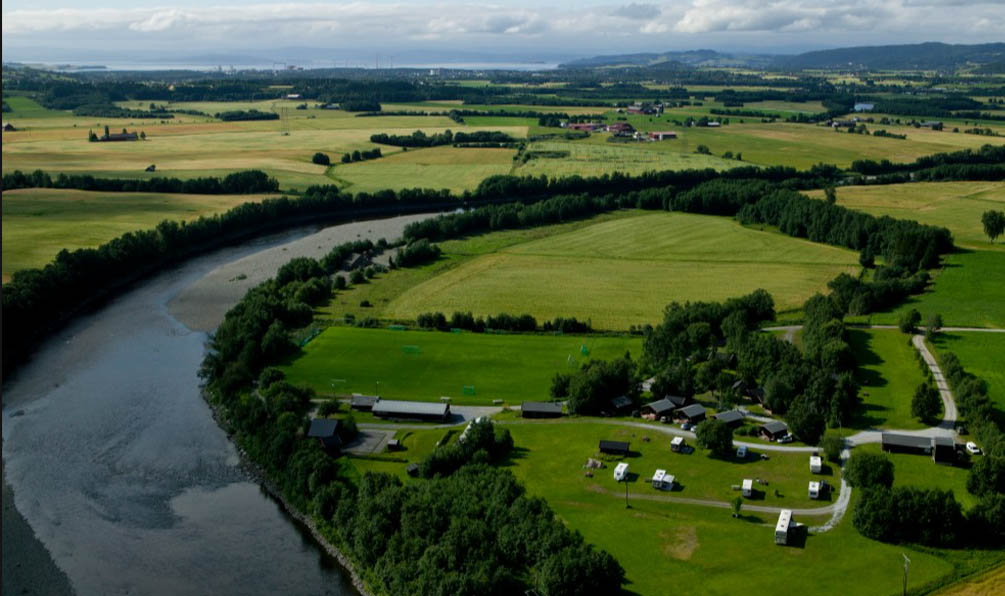 Flyfoto av Stiklestad Camping